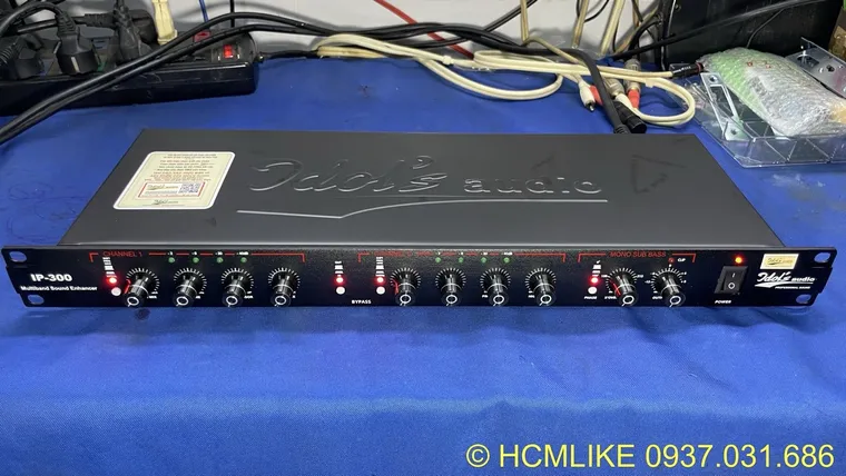 Máy nâng tiếng IDOL IP-300 chính hãng